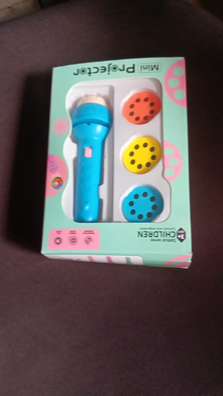 Mini Slide Projector for Kids with 3 Slide and Animated Pattern, Flashlight Torch for Kids, Projector Torch, Educational Learning Toy Mini Slide Projector for Kids with 3 Slide and Animated Pattern, Flashlight Torch for Kids, Projector Torch, Educational Learning Toy